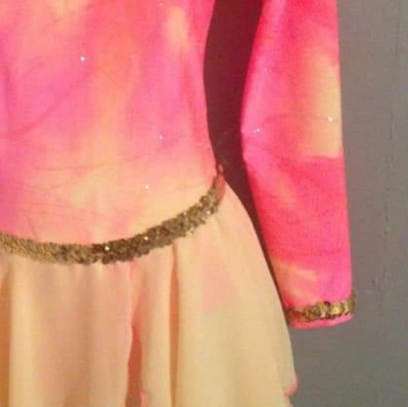 Figure skating suit 12-14 years old - Picture 3 of 3